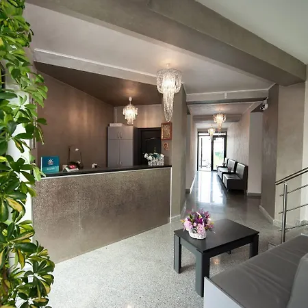 ホテル Cittadini Residence ナボダリ